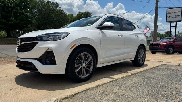 2021 Buick Encore GX Select in White Frost Tricoat — front three-quarter view